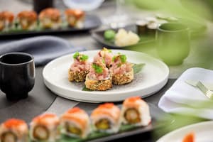 thumbnail: Dining