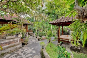 thumbnail: Garden view