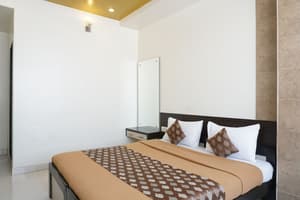 thumbnail: Interior