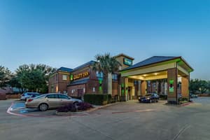 thumbnail: Exterior