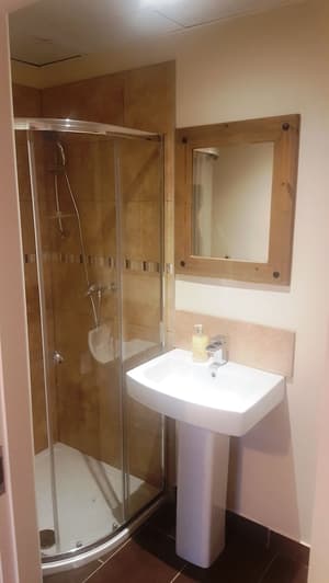 thumbnail: Bathroom shower