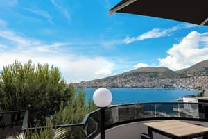 thumbnail: Terrace/patio