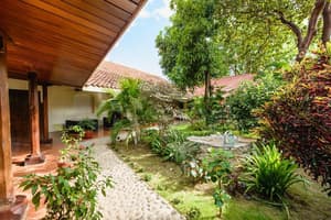 thumbnail: Garden