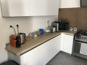 thumbnail: Cafe