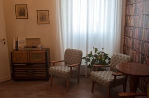 thumbnail: Interior
