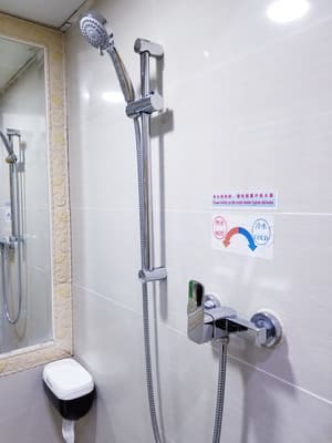 thumbnail: Bathroom shower
