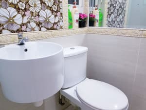 thumbnail: Bathroom sink
