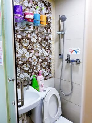 thumbnail: Bathroom shower