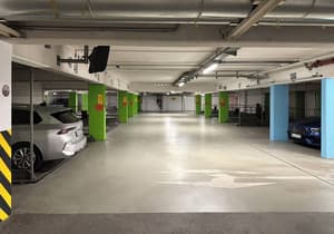 thumbnail: Parking