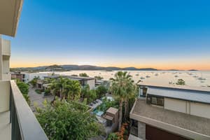 thumbnail: Balcony view
