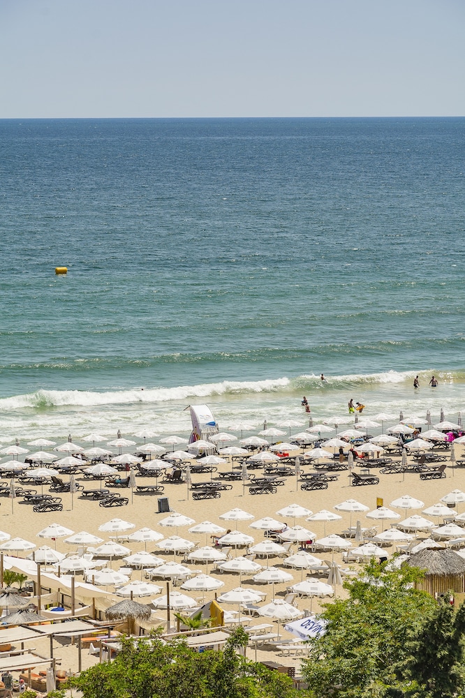 Beach/ocean view
