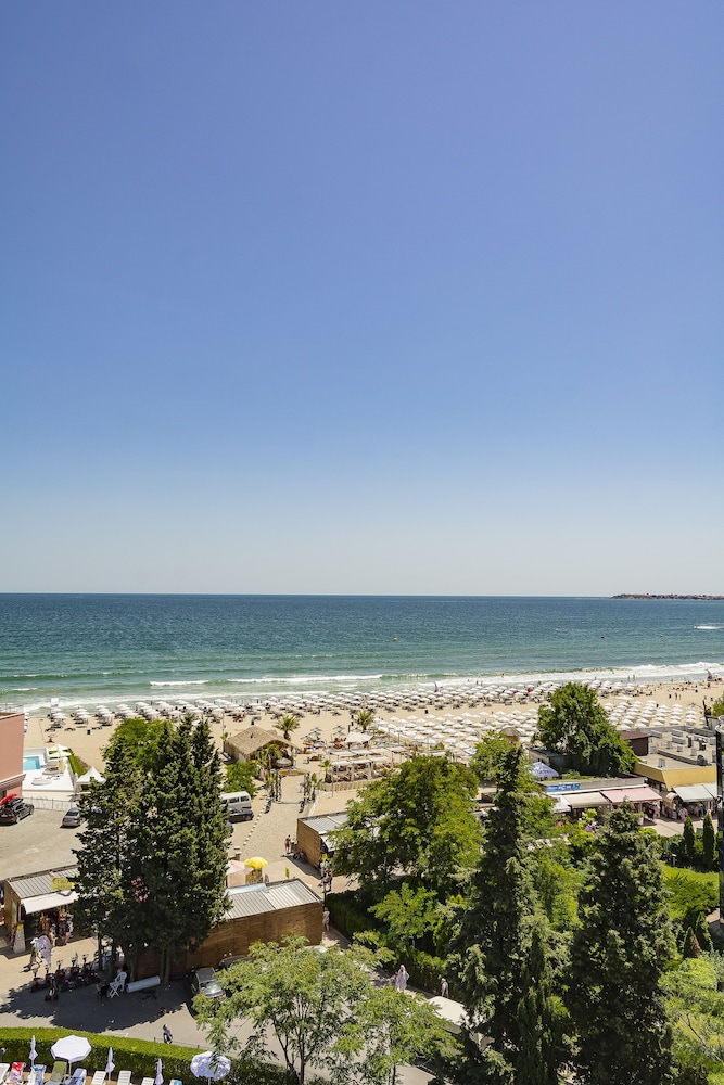 Beach/ocean view