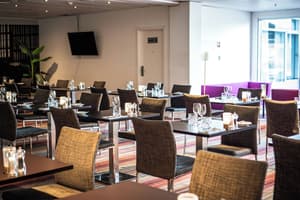 thumbnail: Restaurant