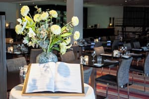 thumbnail: Restaurant