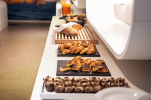 thumbnail: Breakfast buffet