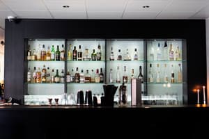 thumbnail: Bar (on property)