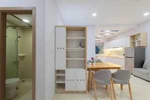 thumbnail: In-room dining