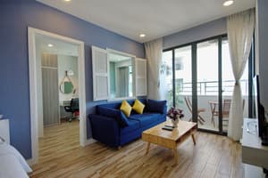 thumbnail: Living area