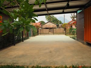 thumbnail: Exterior