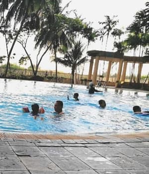thumbnail: Outdoor pool