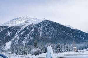 thumbnail: Snow and ski sports