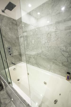 thumbnail: Jetted tub