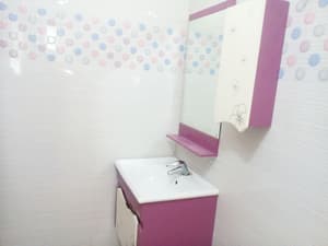 thumbnail: Bathroom sink