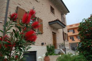 thumbnail: Exterior