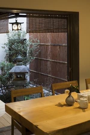 thumbnail: In-room dining