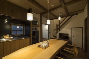 thumbnail: In-room dining