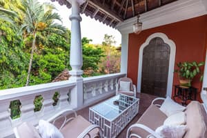 thumbnail: Balcony