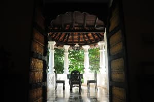 thumbnail: Interior entrance