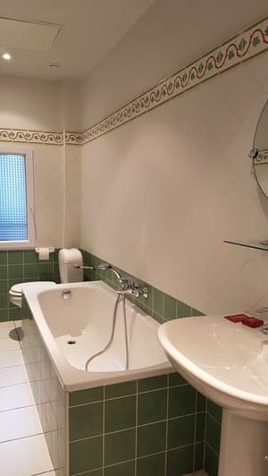 thumbnail: Bathroom