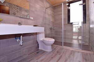 thumbnail: Interior detail