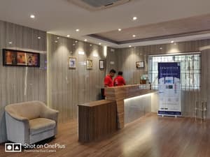 thumbnail: Interior entrance
