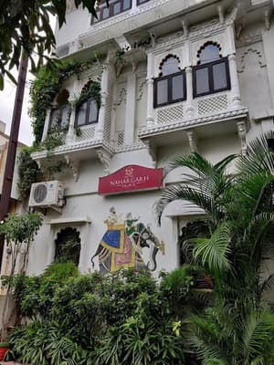 thumbnail: Exterior