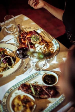 thumbnail: Restaurant