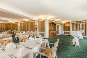 thumbnail: Restaurant