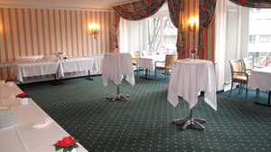 thumbnail: Restaurant