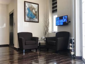 thumbnail: Interior