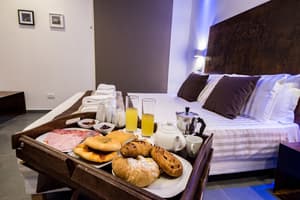 thumbnail: Room service - dining