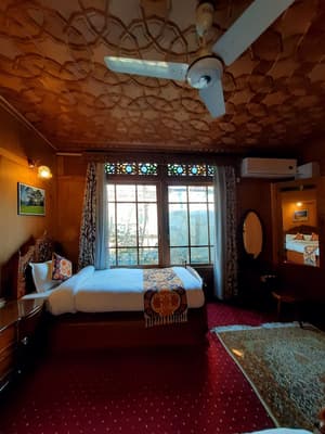 thumbnail: Room