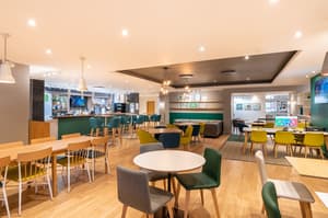 thumbnail: Bar (on property)