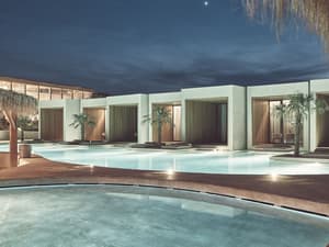 thumbnail: Exterior