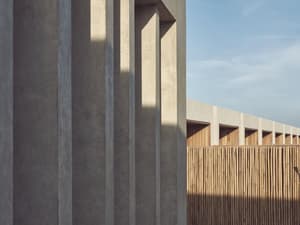 thumbnail: Exterior
