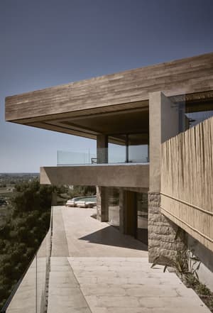 thumbnail: Exterior