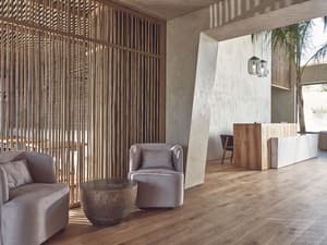 thumbnail: Interior detail