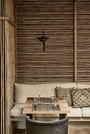 thumbnail: Interior detail