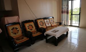 thumbnail: Lobby sitting area