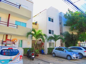 thumbnail: Front of property